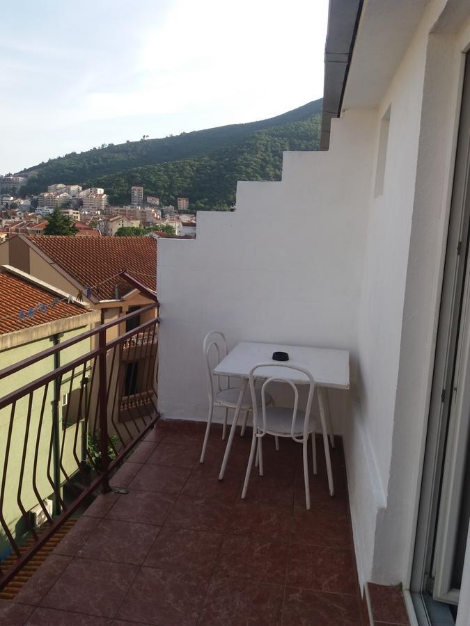Mm * Budva